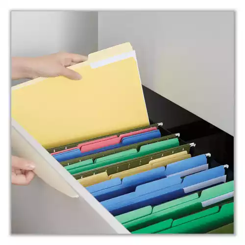 Bright color-great for color-coding and preventing misfiles. High-quality 11 pt. stock resists tearing. Bottom triple-scored for 3/4", no-sag expansion.
